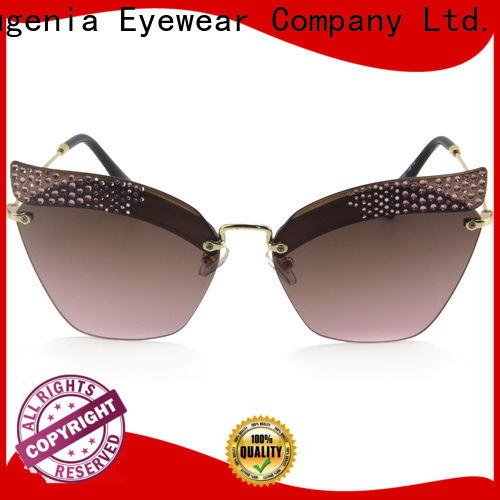 Eugenia cat glasses from China for Travel