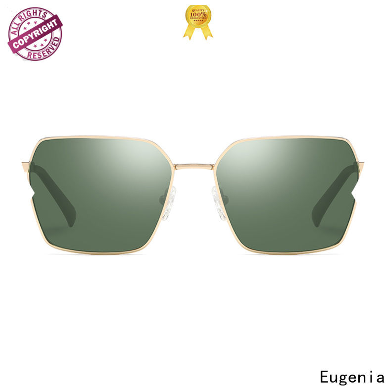 Eugenia black square sunglasses elegant for Driving