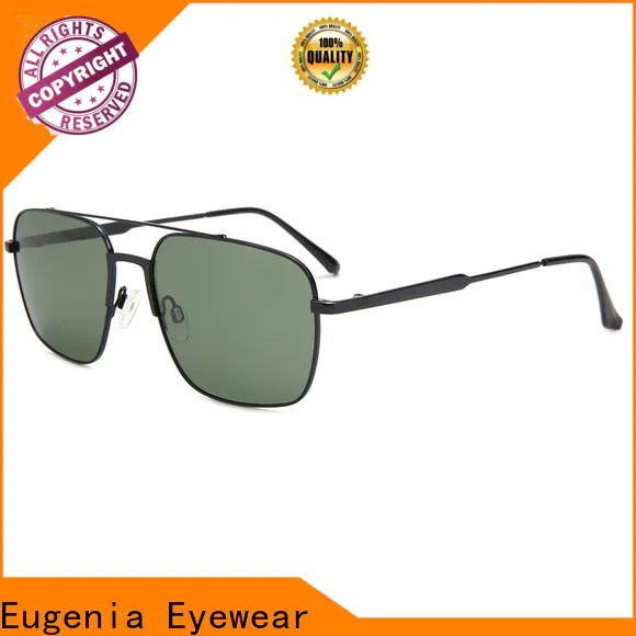 Eugenia big square sunglasses for Travel