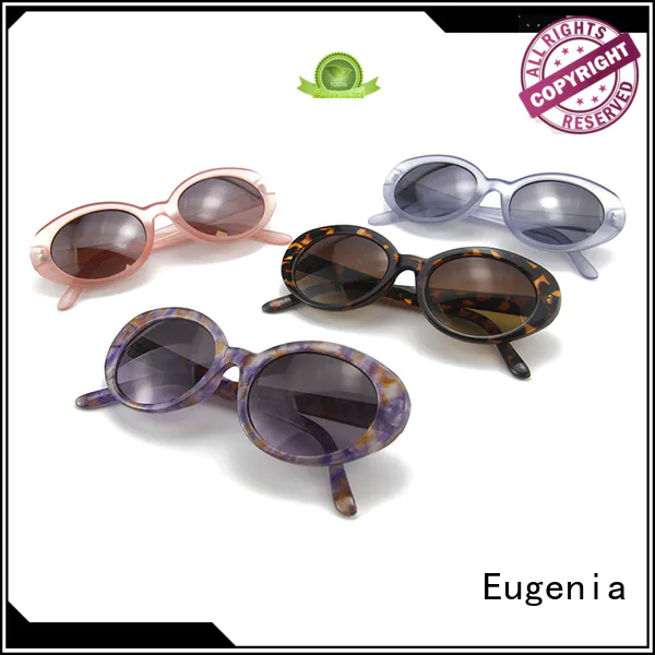 Eugenia Las mejores gafas de sol redondas de la muestra gratuita de gran capacidad.